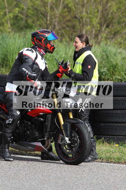 Archiv-2025/10 23.04.2025 Cornu Master School ADR/rot-rouge/59